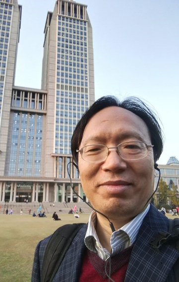 刘平